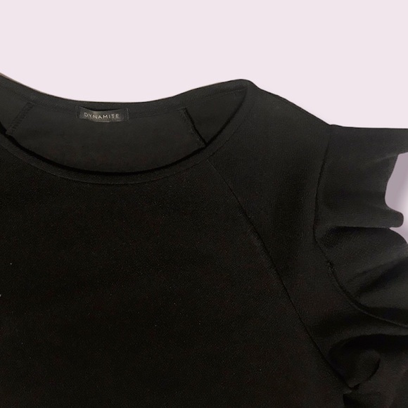 🌟SALE 2/$10.00‼️ DYNAMITE women’s Black Shirt / Cut out sleeves /ruffles size M - Picture 6 of 6